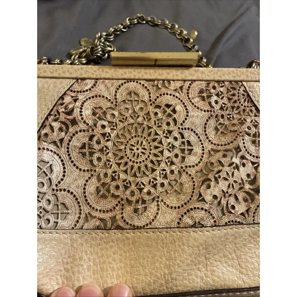 Adrienne Vittadini Ivory Leather Cutout Purse Shoulder Bag Gold Chain Link Strap